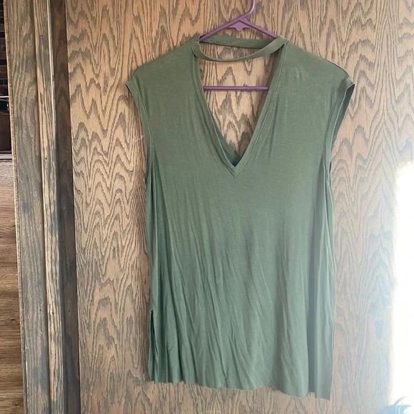 Olive Green V Neck - Picture 1 of 4
